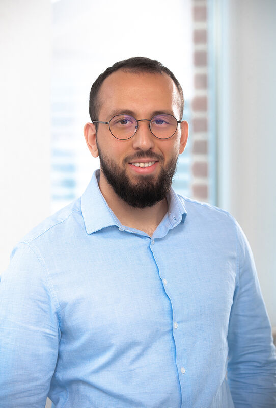 Topaloglu, Ali Topaloglu, Ali